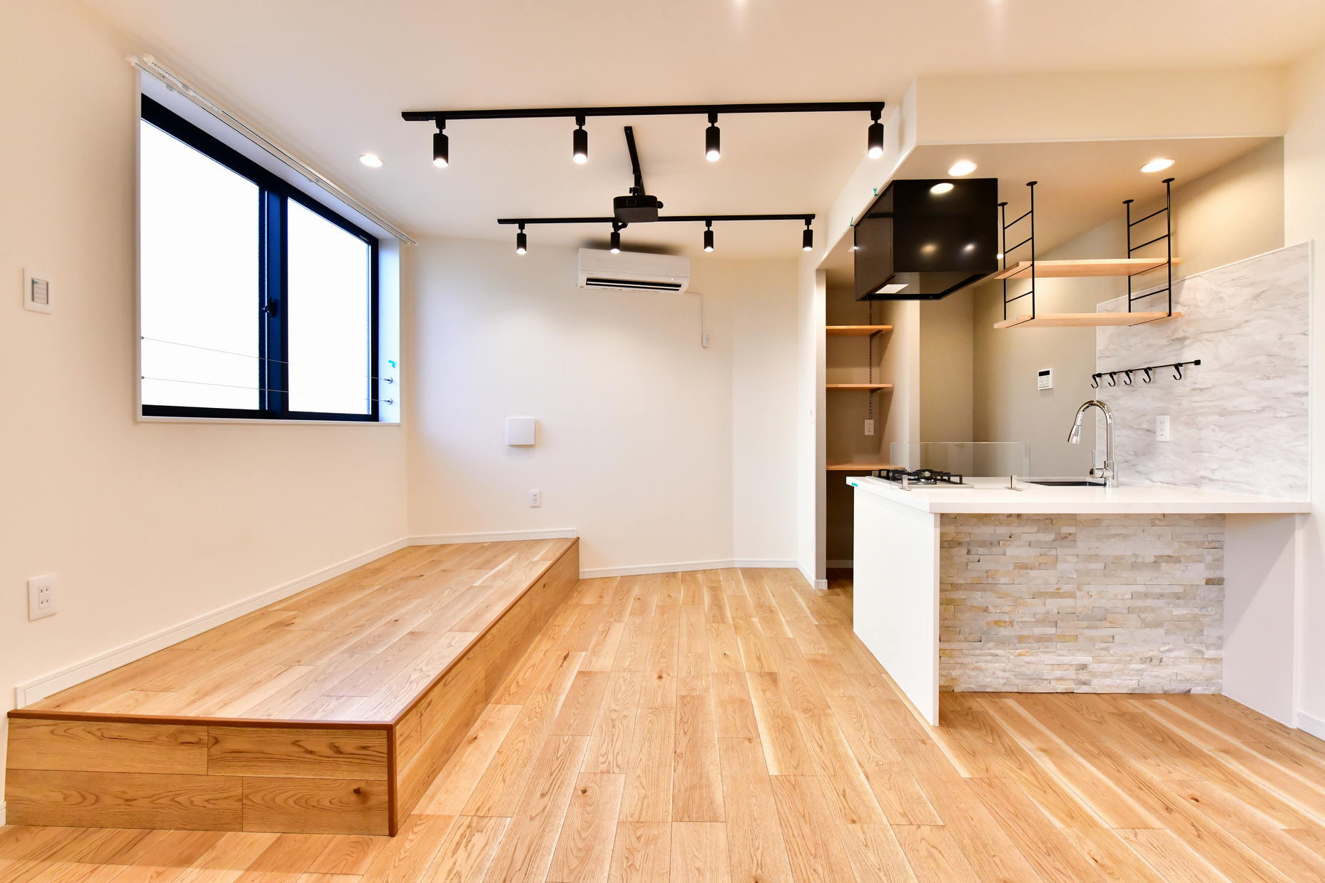 ロータス中野新橋