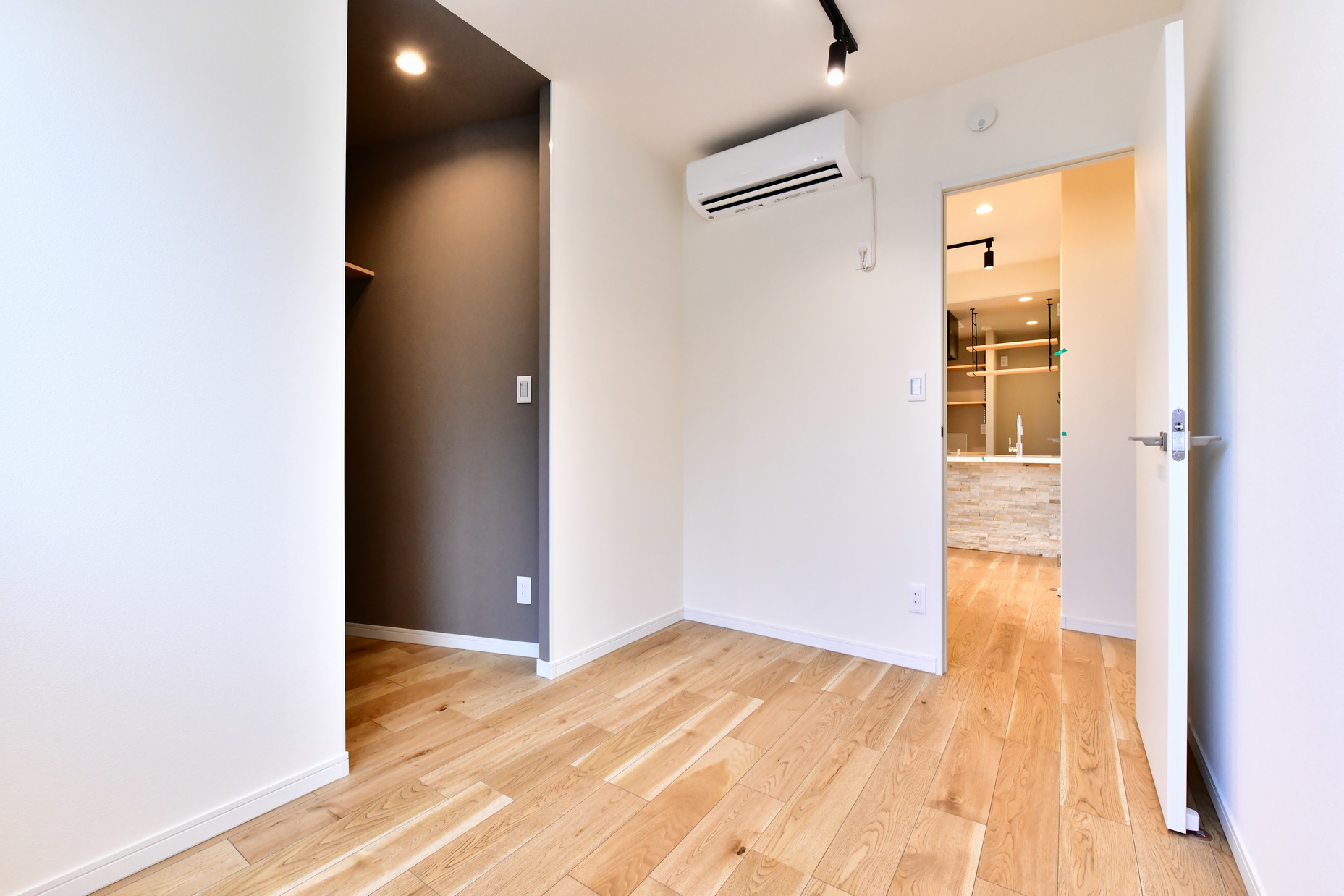 ロータス中野新橋